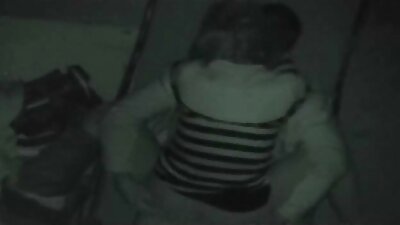 Blondă realizează dracu hardcore intens în fața oglinzii