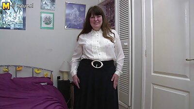 O tipă sexy care are un fund uimitor își face pătrunderea fundului