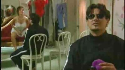 Mike Adriano se distrează cu o frumusețe răpitoare