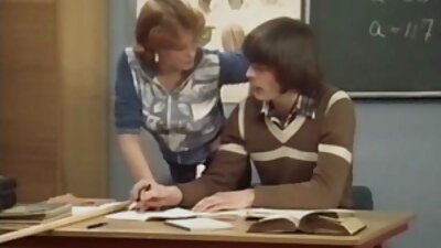 Iubita rusă slăbită Elena călărind o pula potrivită